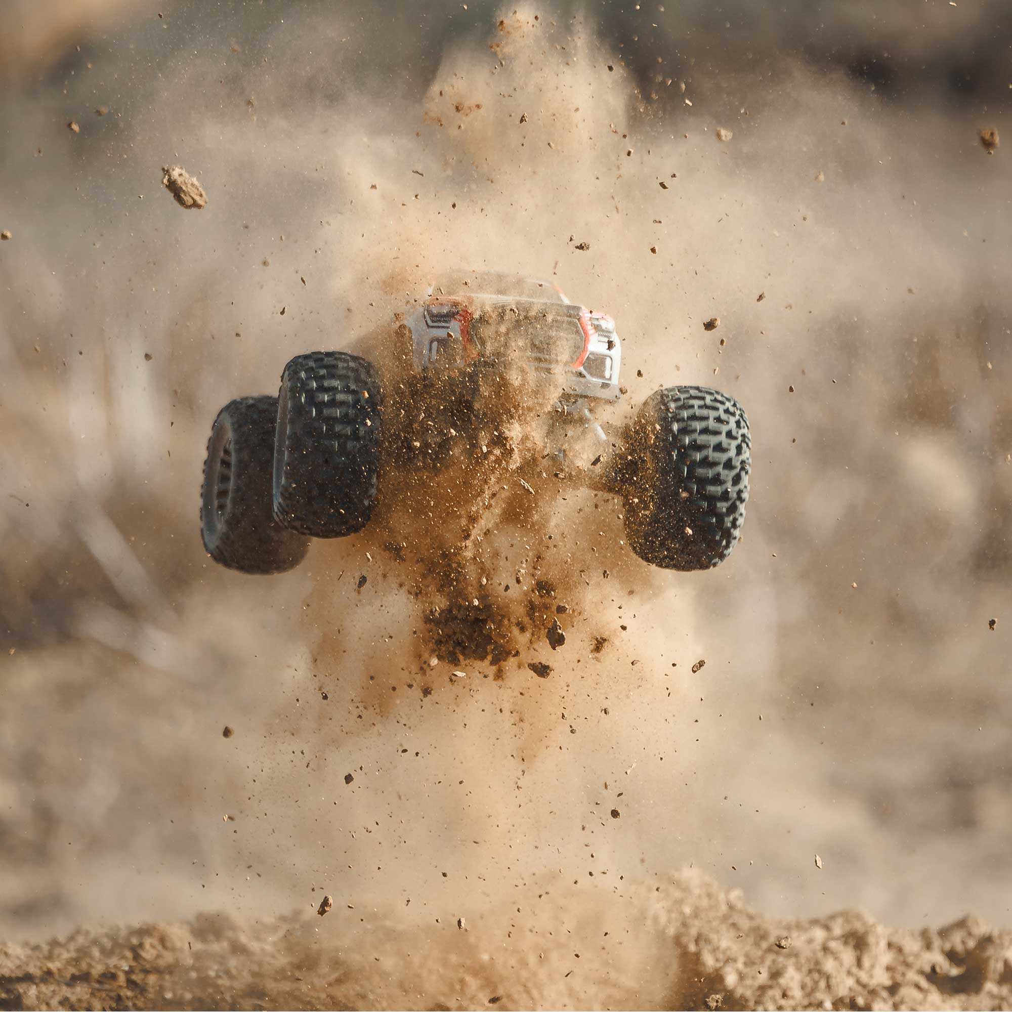 ARRMA official Granite 223S DSC 4X4 recreational product photograph 2